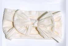 Load image into Gallery viewer, Light yellow lined baby-toddler headband
